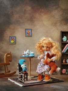 Кукла интерьерная Девочка со щенком