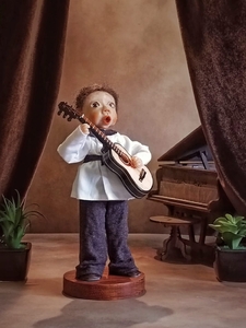 Кукла ручной работы Поющий гитарист